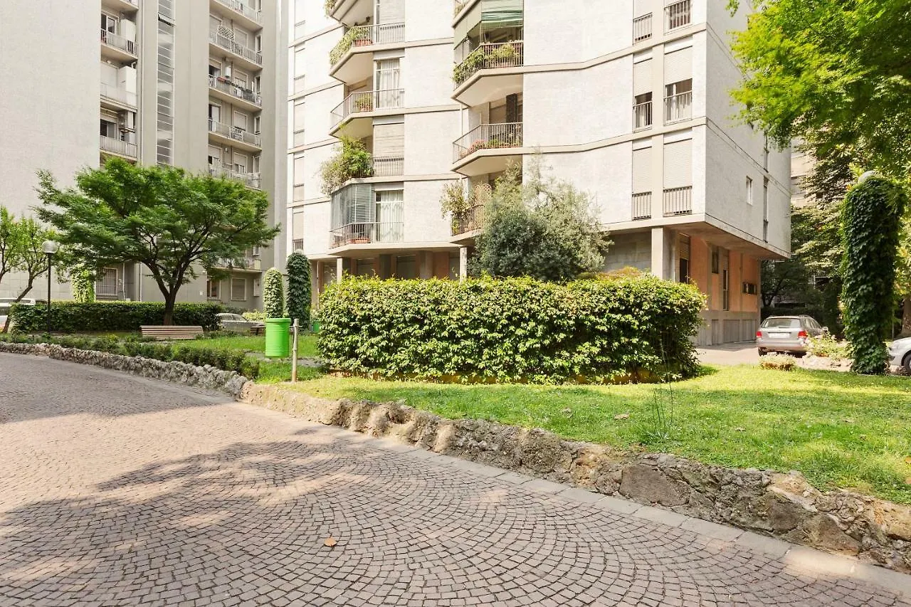 Apartament Moscova Balcony Flat Mediolan